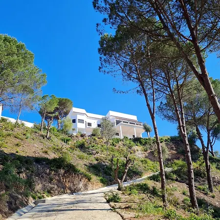 Peace And Nature Near Lisbon Villa