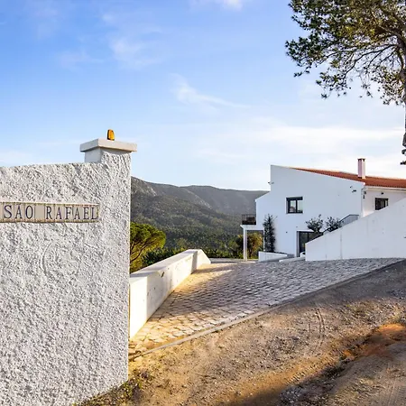 Peace And Nature Near Lisbon Villa *